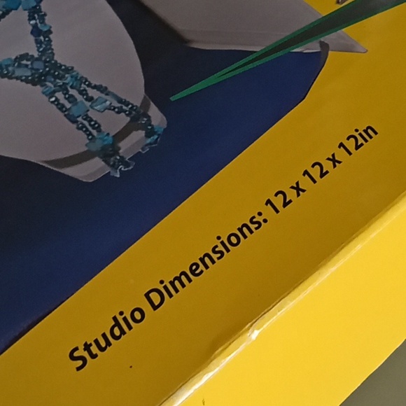 Portable Lighting Studio - Picture 5 of 7